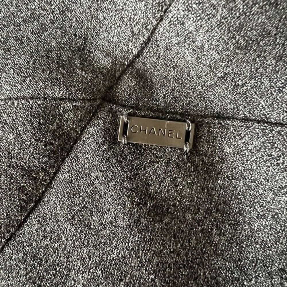 Chanel Vintage Gray Knee-Length Skirt, Small - Picture 8 of 9